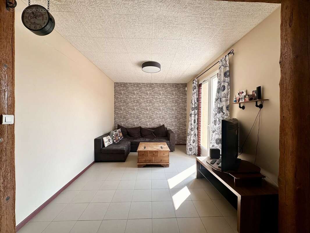 Maison de plain-pied avec studio, grange et vue campagne - photo 4