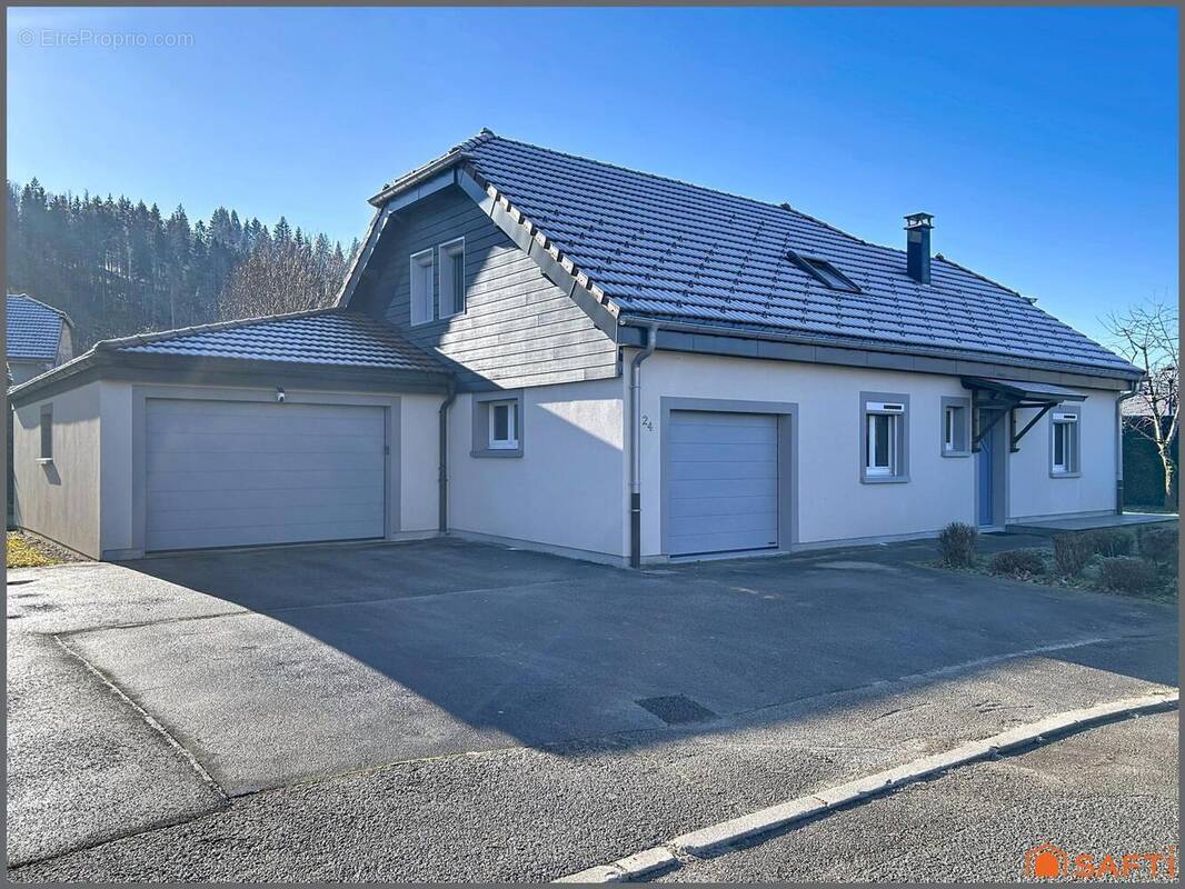 Photo 1 - Maison à PONTARLIER