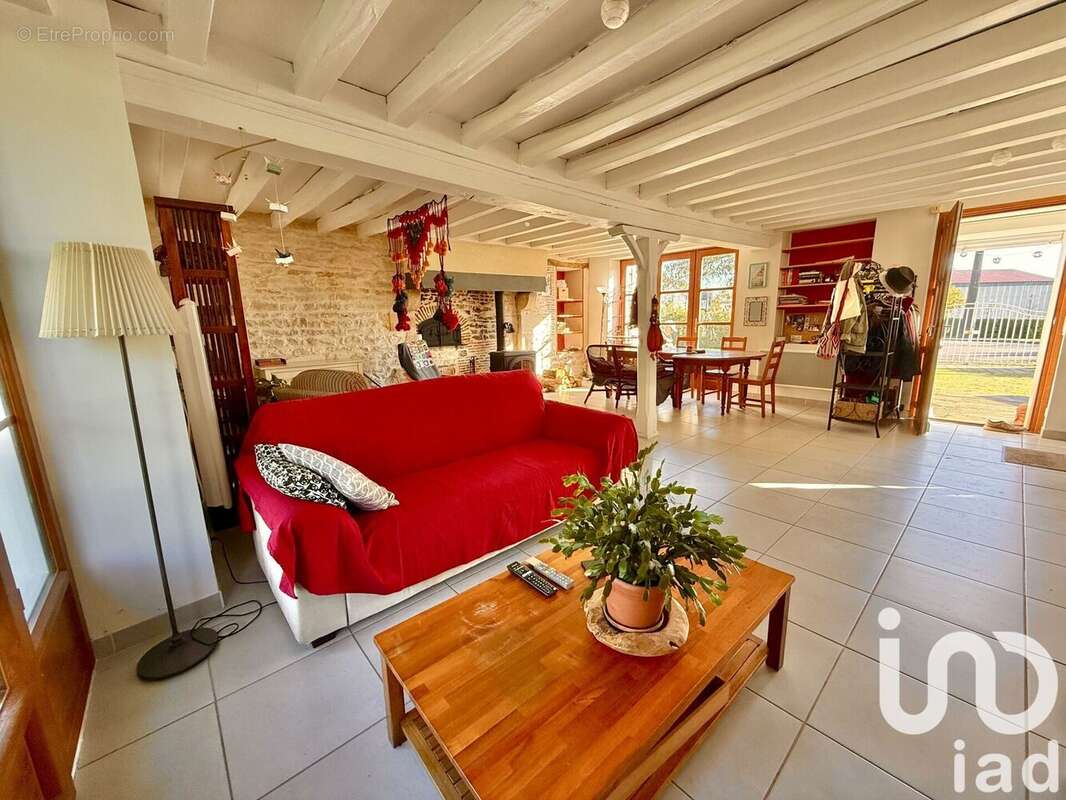 Photo 3 - Maison à SANCERGUES