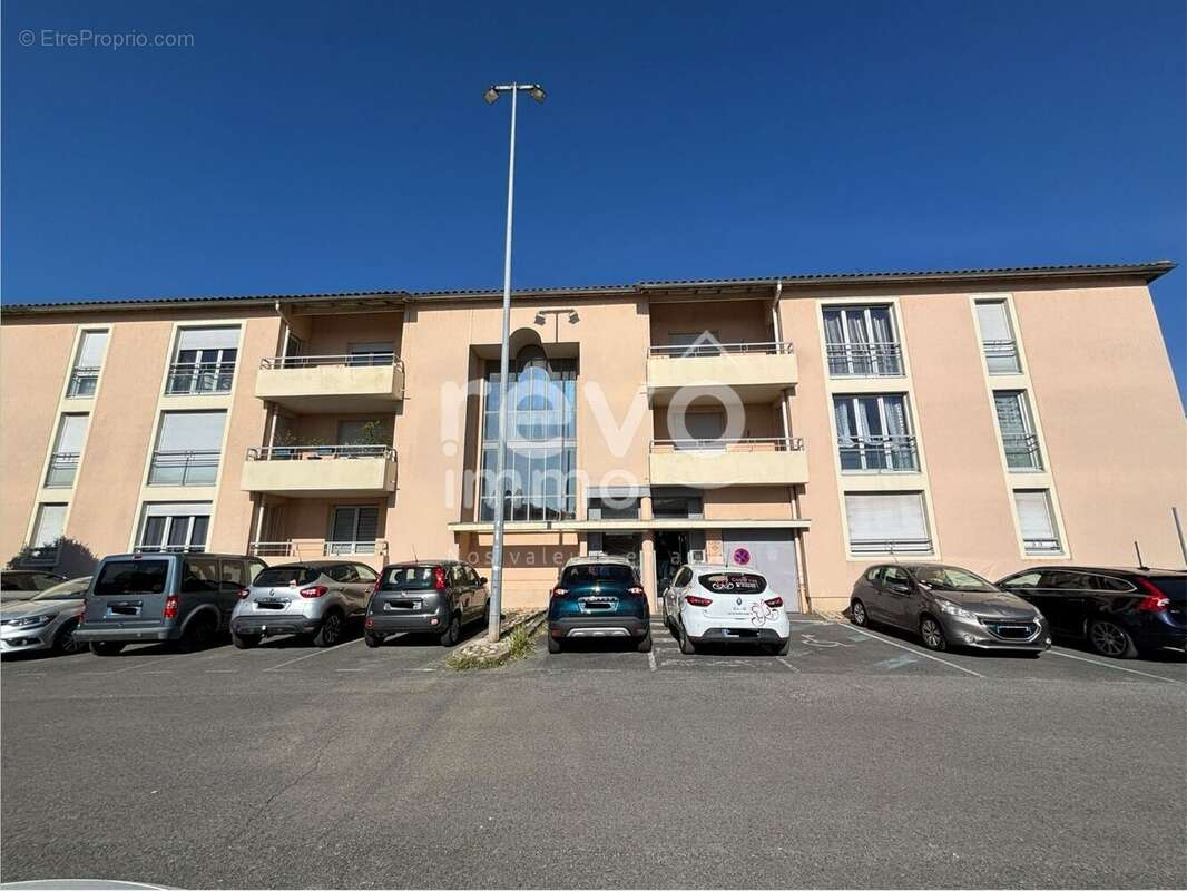 Appartement à SAINT-ANDRE-DE-CORCY