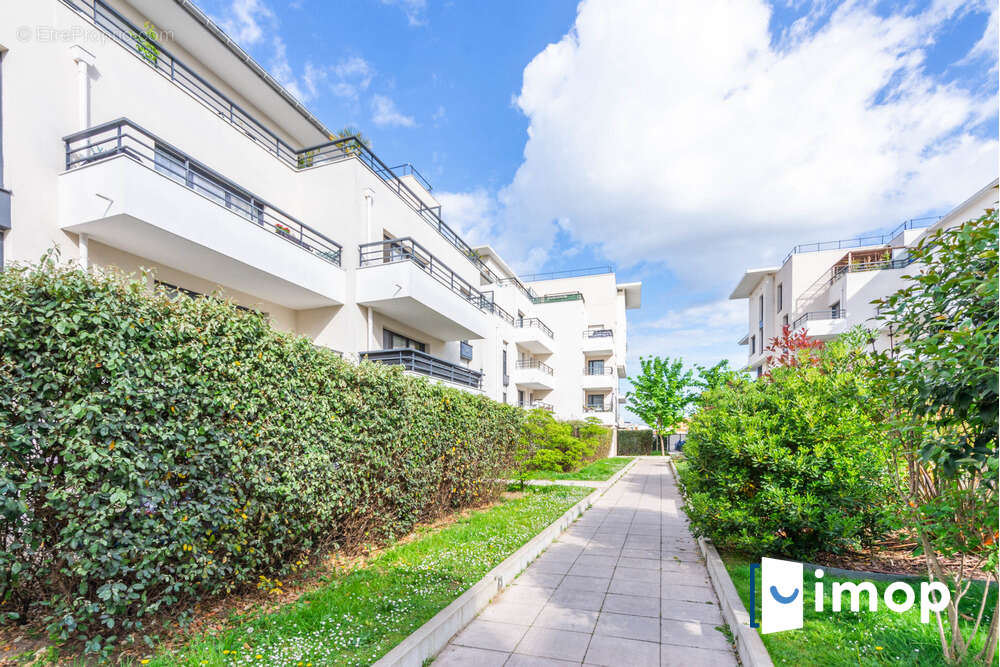 Appartement à COLOMBES