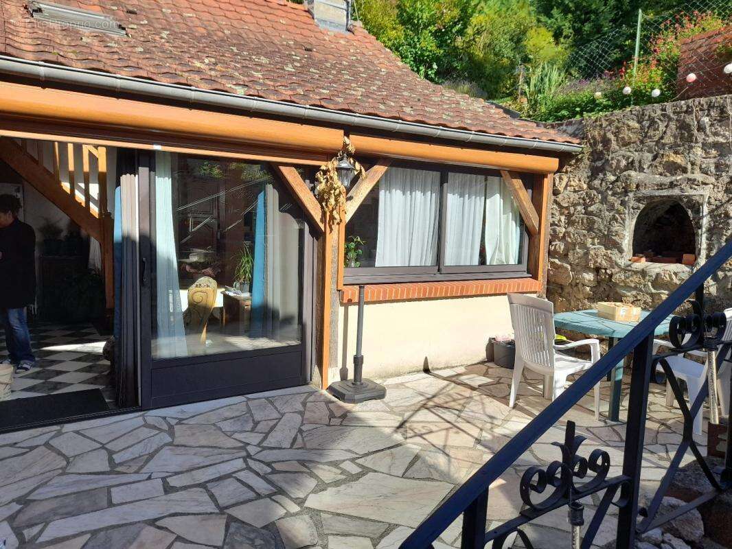 Maison à MONTGIVRAY