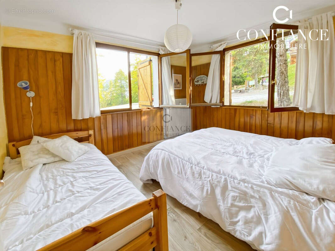 Appartement à SAINT-ETIENNE-DE-TINEE