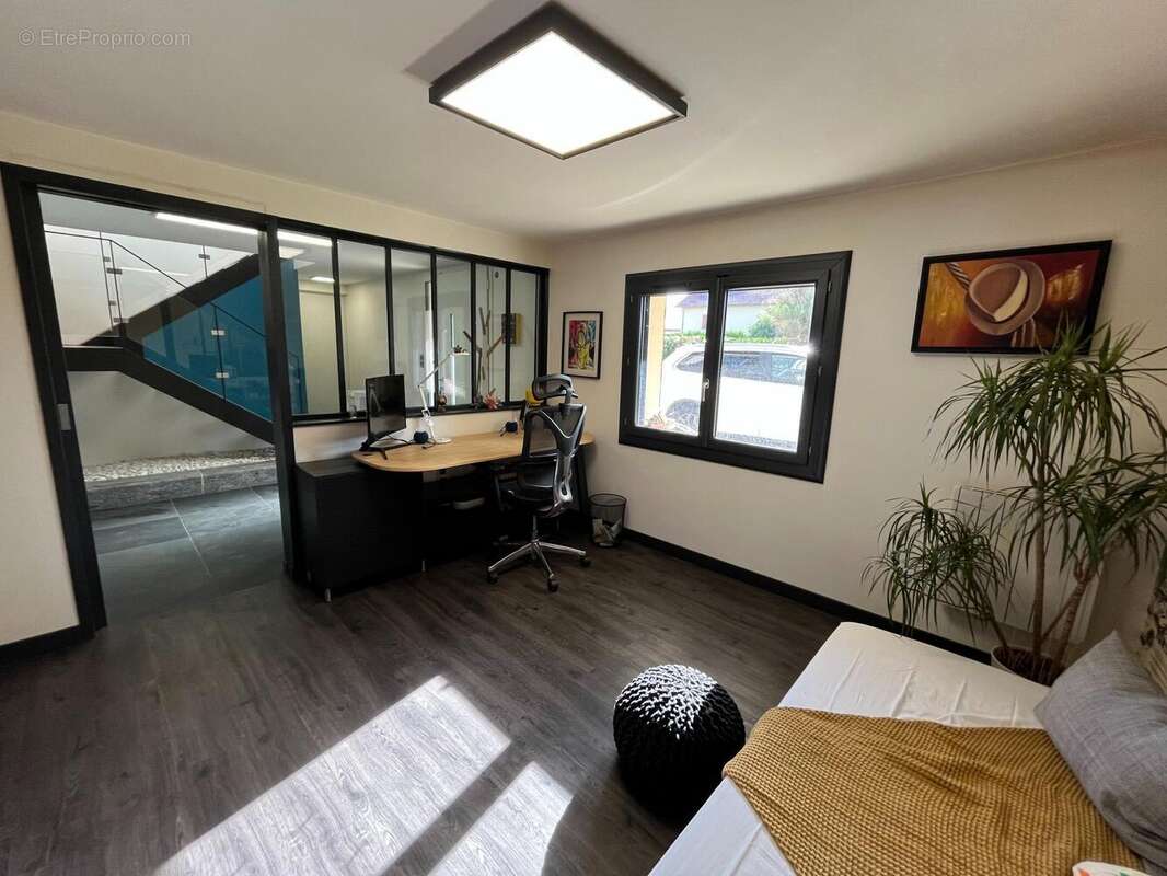 Photo 5 - Maison à SAINT-ROMAIN-DE-JALIONAS