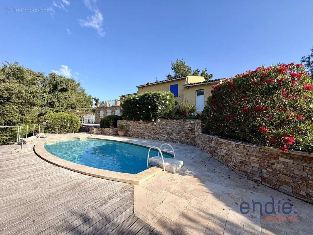 Lorgues villa t6 dependance piscine garage - photo 8