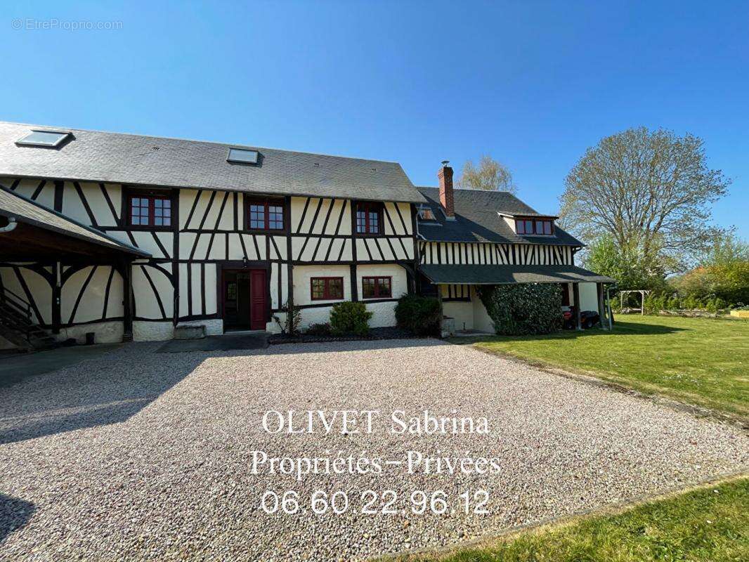 Maison à LA TRINITE-DE-THOUBERVILLE