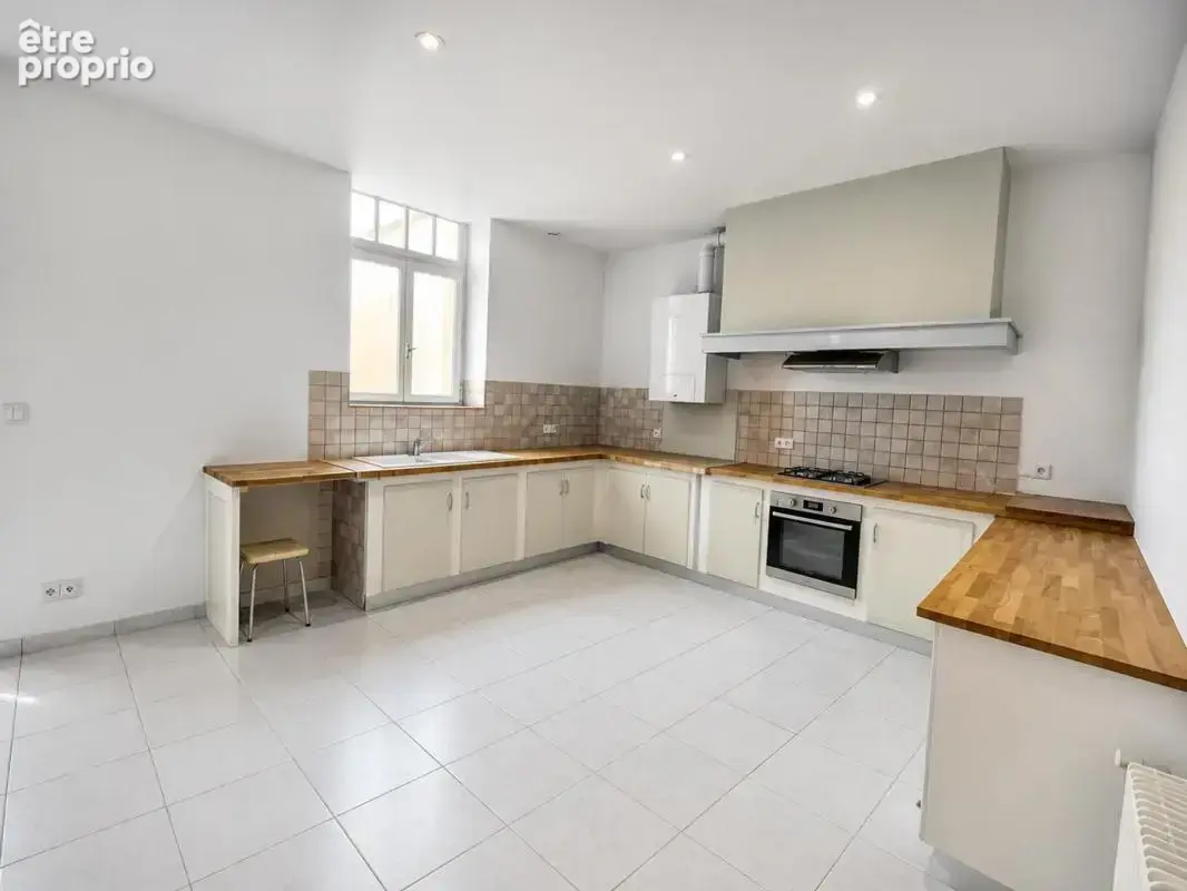 Maison de 5 pièces de 147 m² à Sainte-Bazeille - photo 12