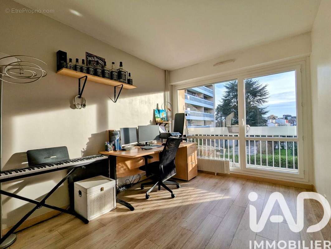 Photo 9 - Appartement à ELANCOURT