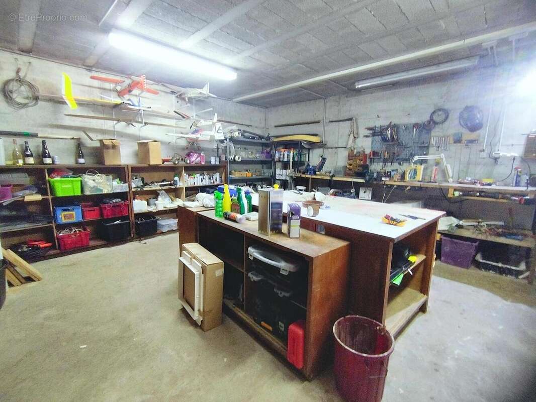   - Maison à COLOMARS