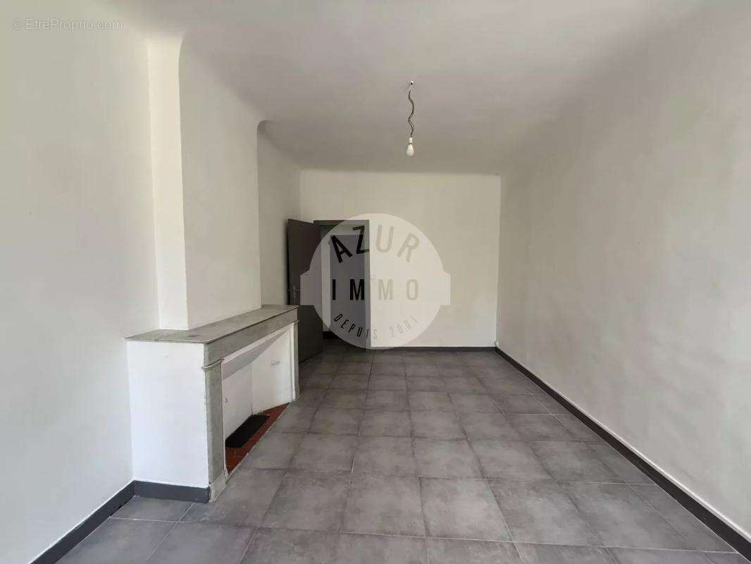 Appartement à ROQUEVAIRE
