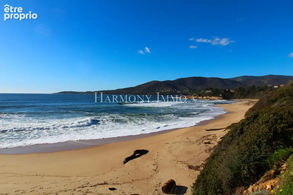 Villa indépendante avec une jolie vue mer proche de la plage. - photo 3