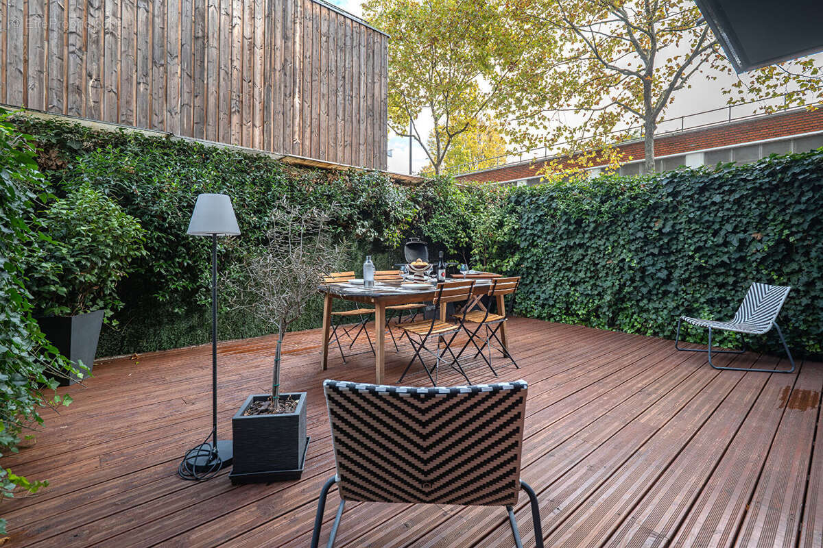 Appartement à PARIS-17E