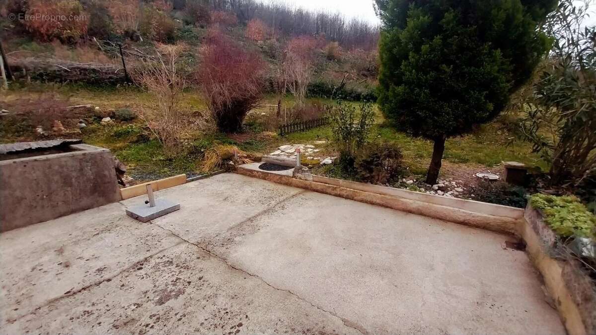 Maison à SAINT-VERAND