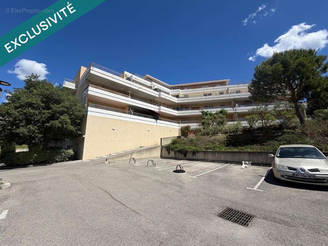 Photo 2 - Appartement à MARSEILLE-15E