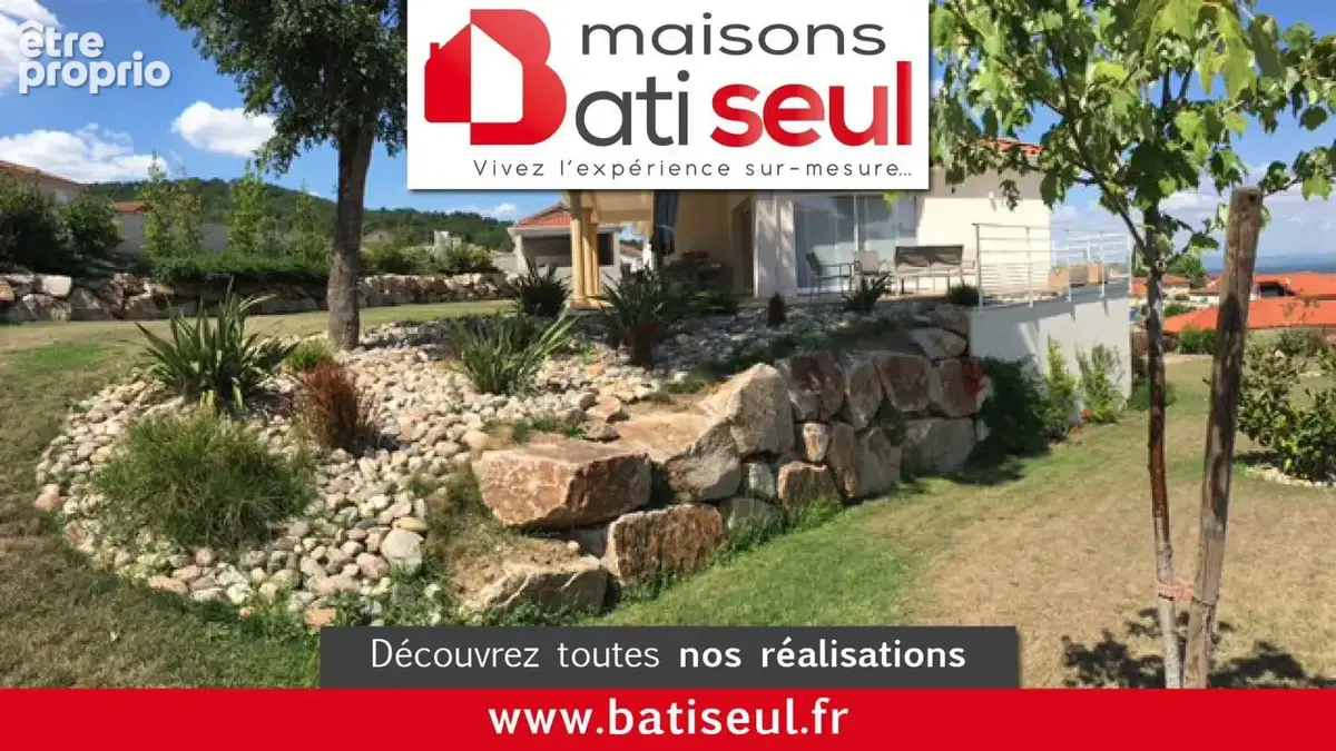 Terrain à bâtir de 900 m² à LEZIGNEUX (42) - photo 9
