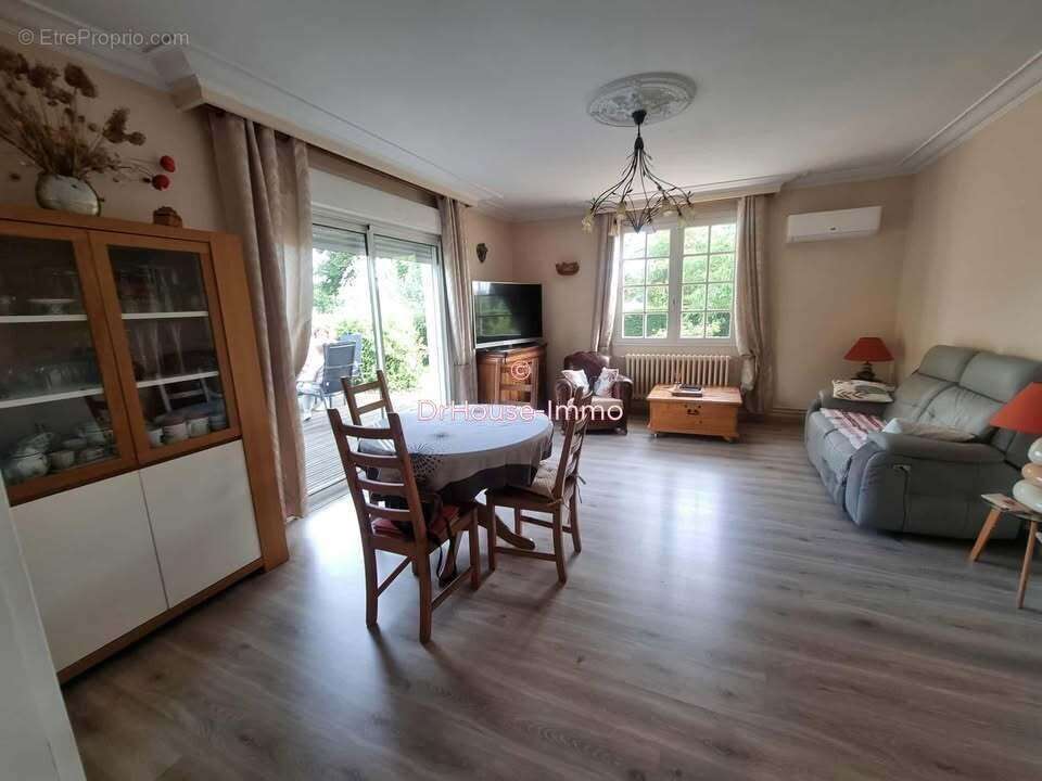 Maison à SENOUILLAC