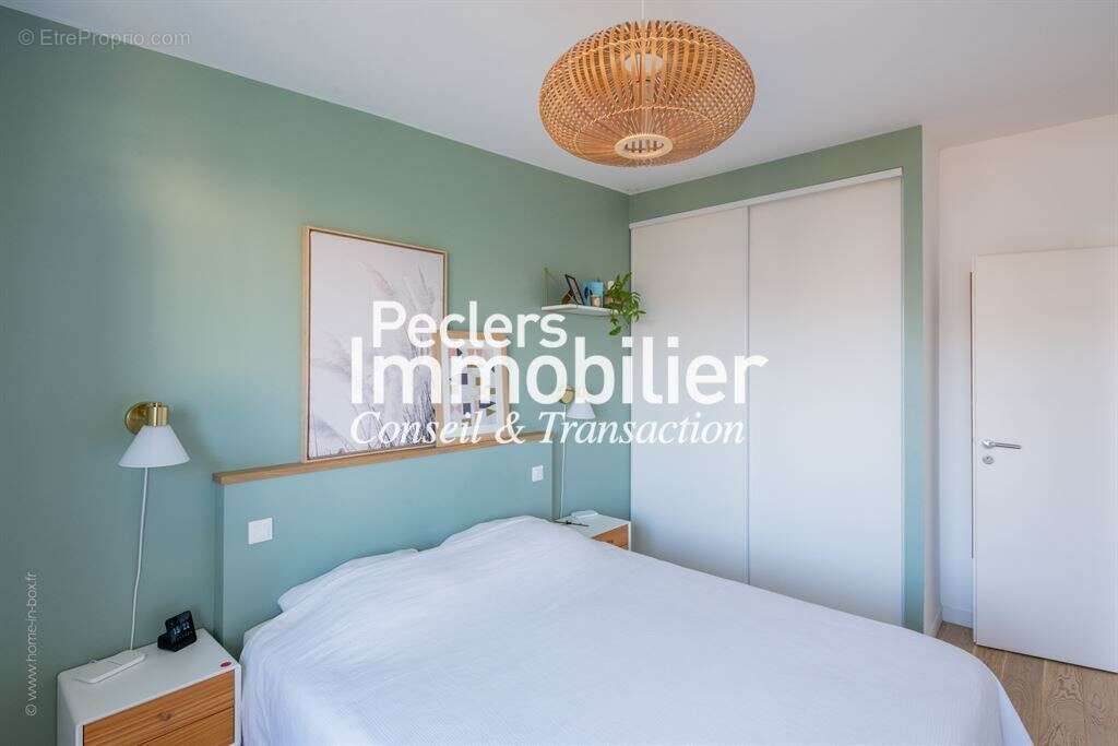 Appartement à SURESNES