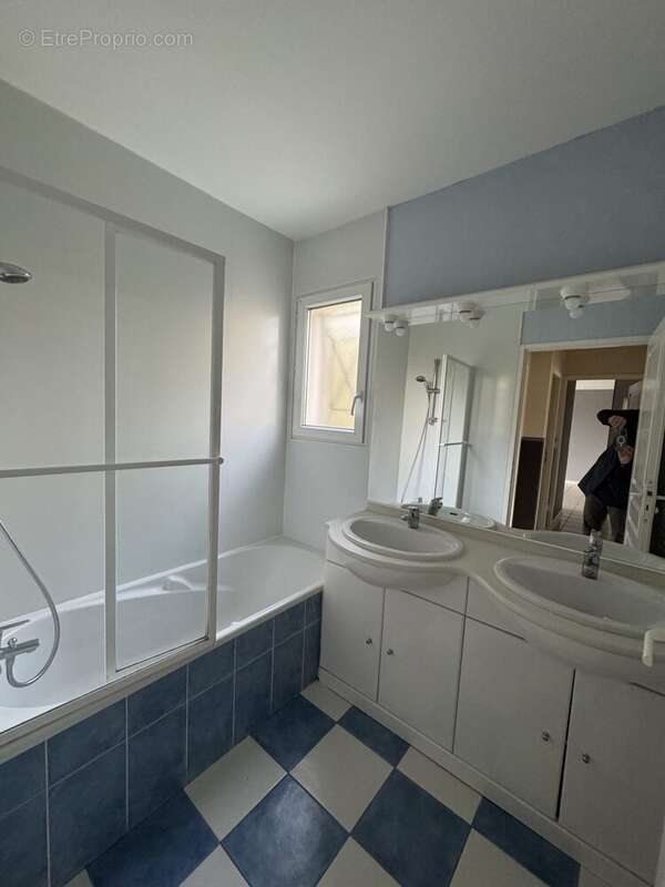 Maison à BEYCHAC-ET-CAILLAU