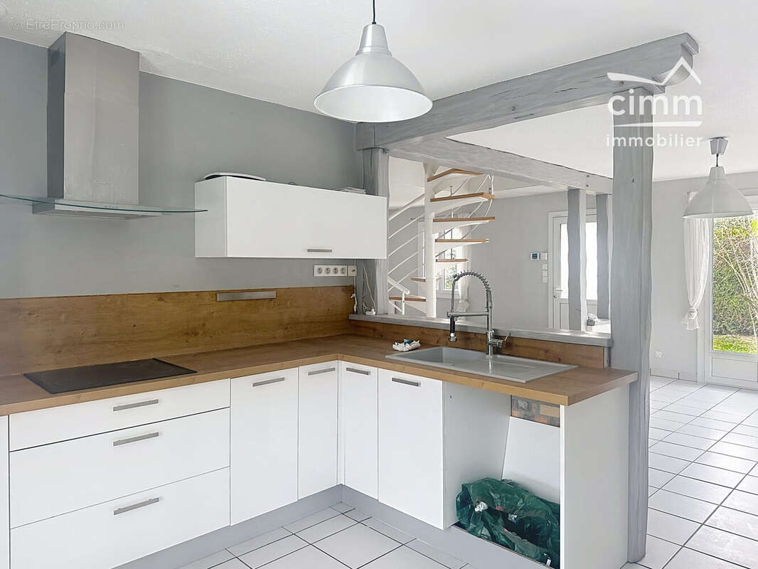 Maison à VILLEMANDEUR