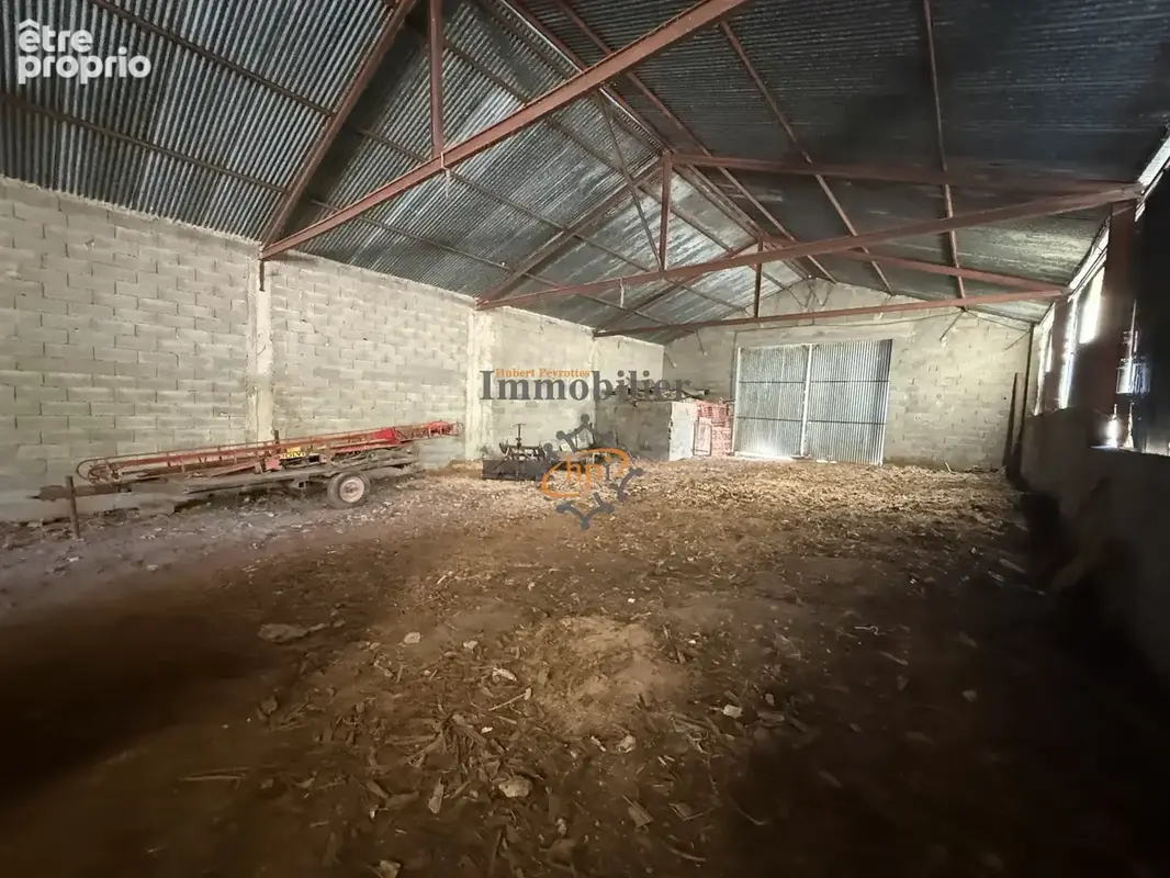 Vente hangar avec aire de stockage Saint Victor et Melvieu - photo 11