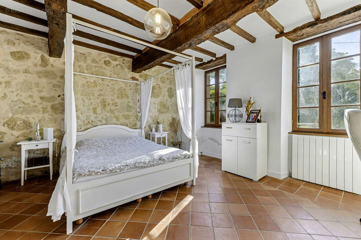 Maison à L&#039;ISLE-EN-DODON