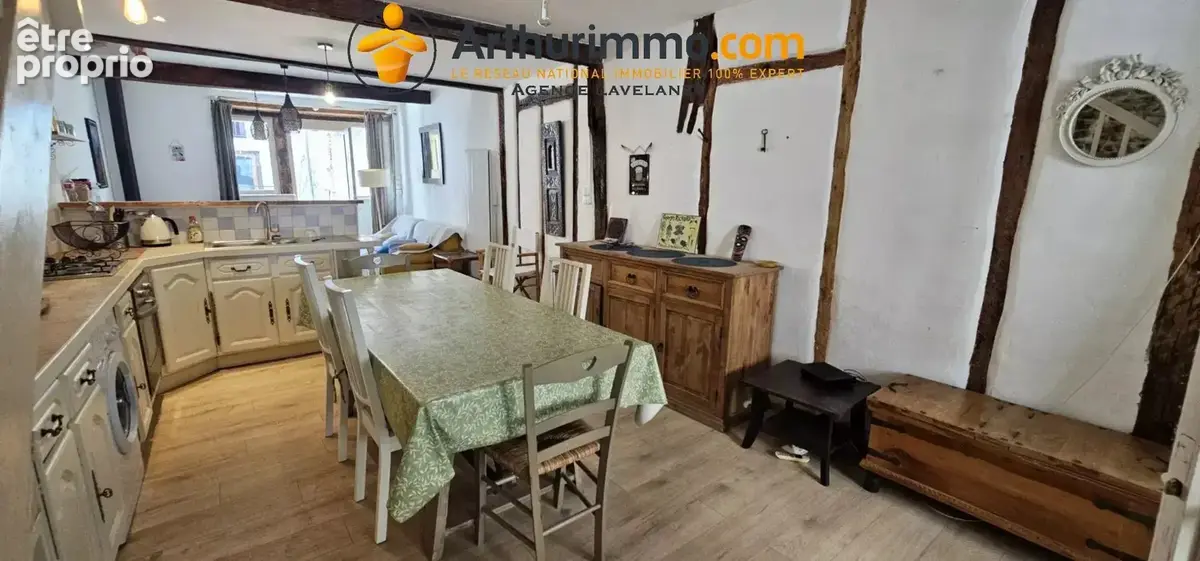 Maison de ville magnifiquement rénovée avec cour privée et suite d'invités indépendante - photo 2