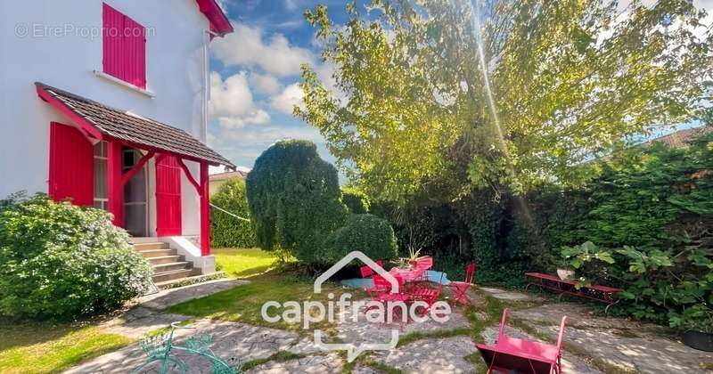 Maison à VILLENEUVE-SUR-LOT