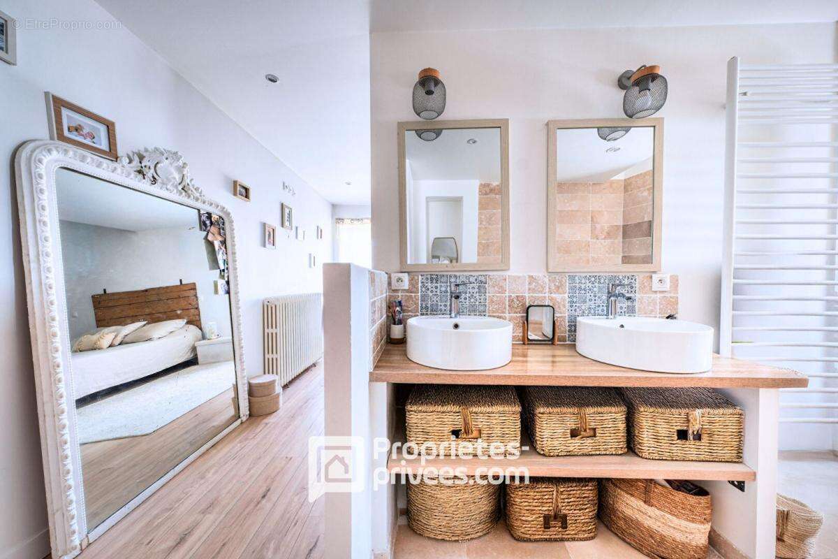 Maison à FONTENAY-LES-BRIIS