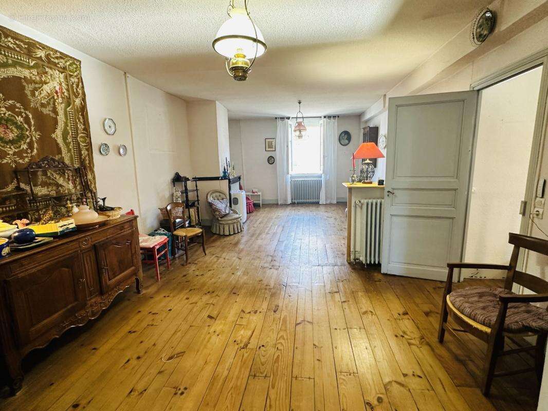 Maison à SAINT-GIRONS