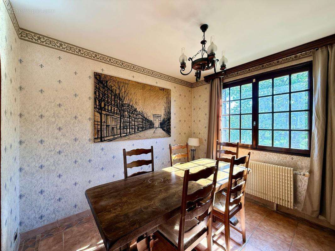 Maison à MAROLLES-EN-HUREPOIX