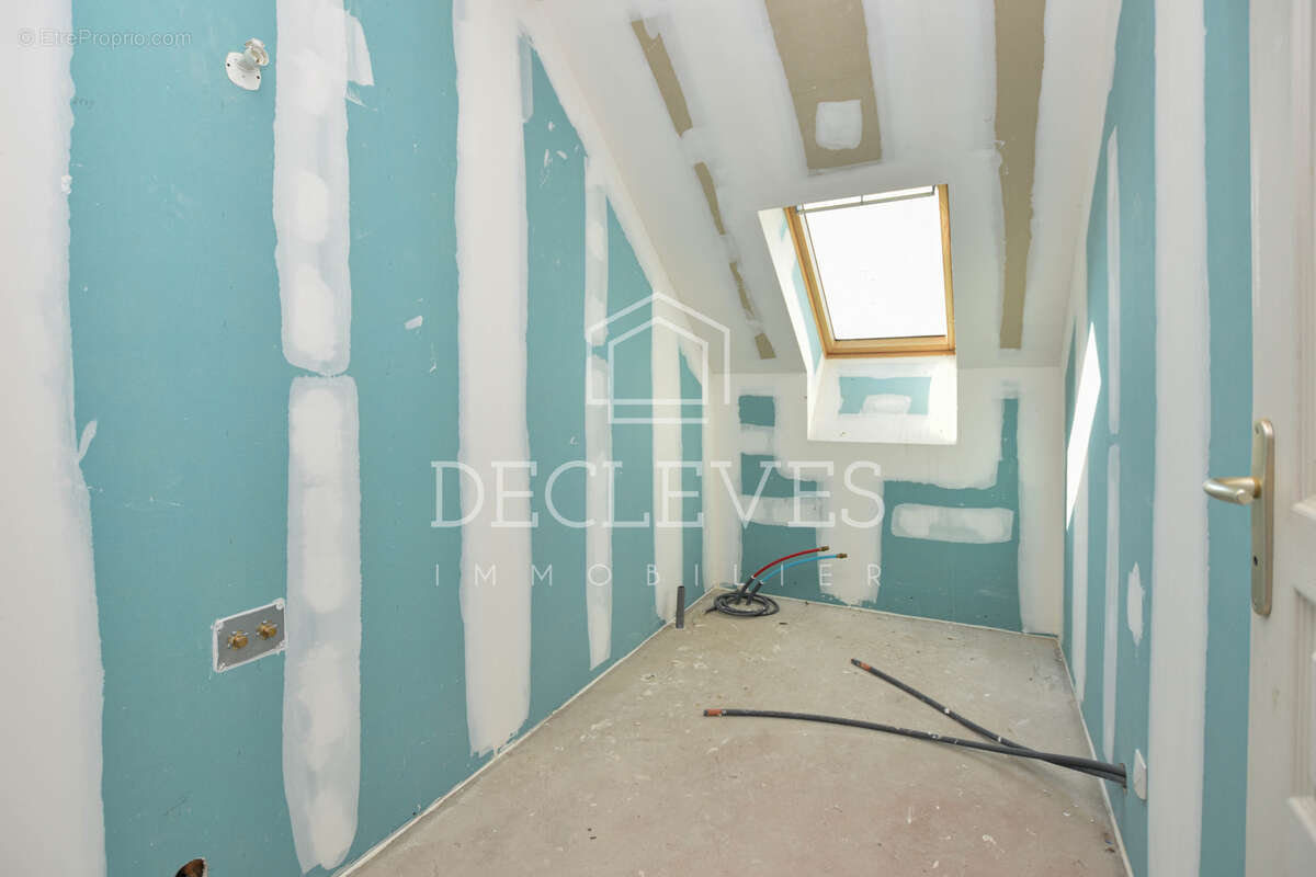 Maison Neuve de 150 m2 - 5 chambres et Sous-sol total -  Morainvilliers - - photo 10
