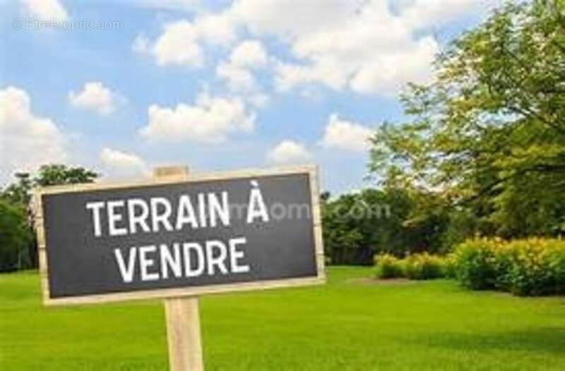 Terrain à BERVILLE-SUR-MER
