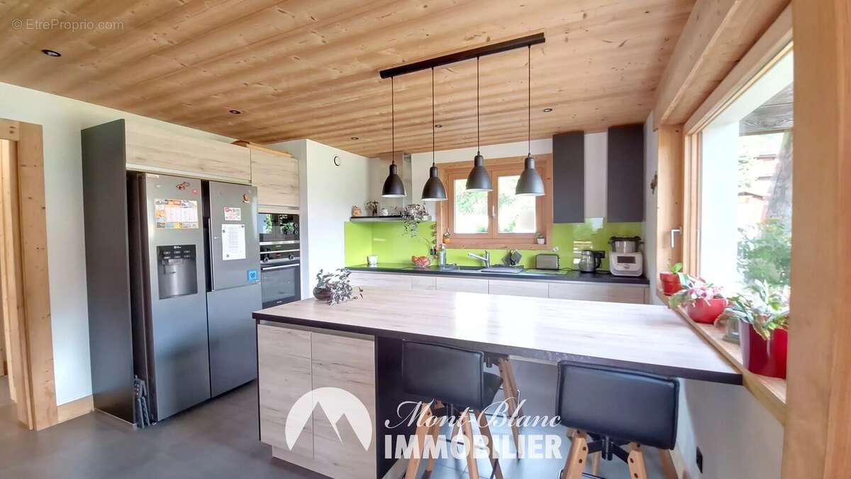 À proximité de Sallanches – Grande maison familiale avec piscine et possibilité d'appartement indépendant - photo 9