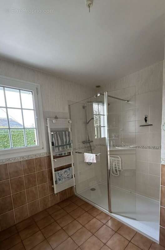 Maison à LA CHAPELLE-LAUNAY