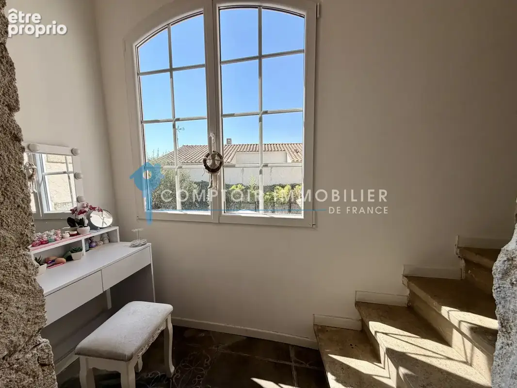 En Exclusivité Maison de village  d'environ 220 m2 hab entièrement rénové en 2021 sur 383 m2 de parcelle - photo 17