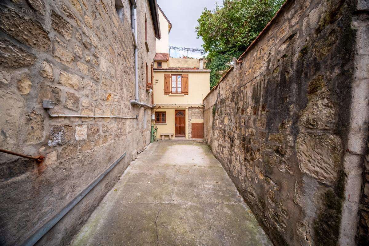 Maison à CARRIERES-SUR-SEINE