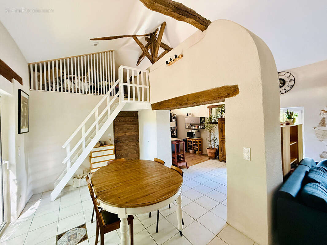 Maison à SAINT-SYLVESTRE-SUR-LOT