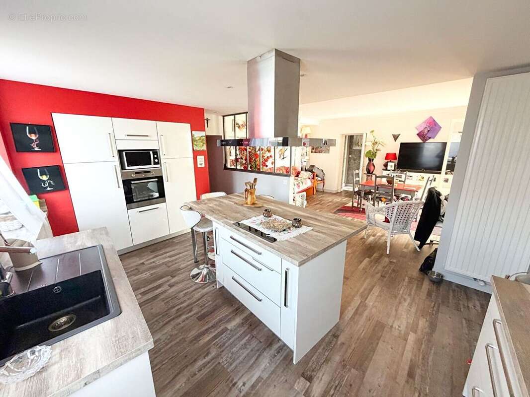 Maison 6 Pièces 177 m2 - photo 6