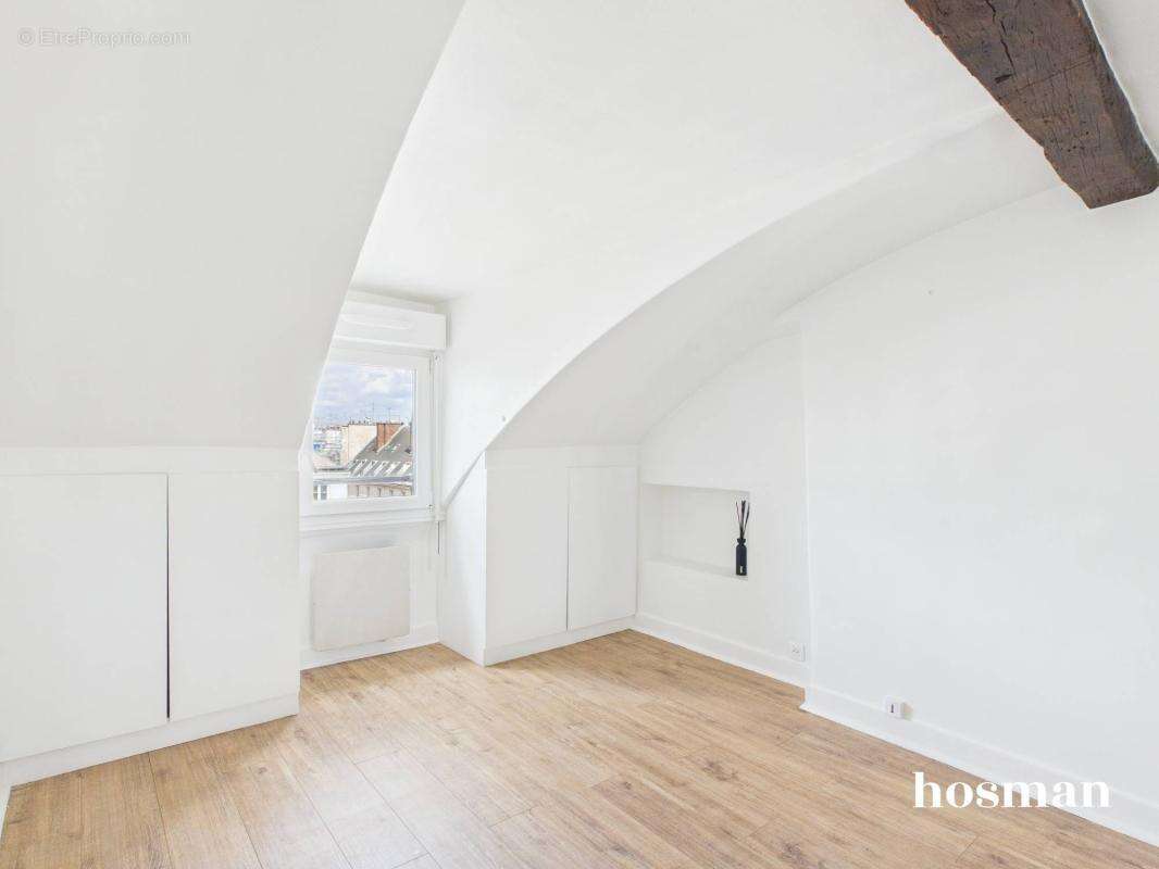 Appartement à PARIS-2E