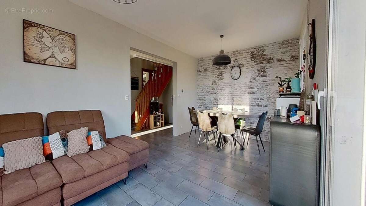 Maison à VIUZ-EN-SALLAZ