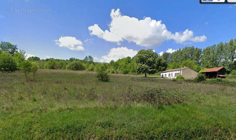 Maison à BORESSE-ET-MARTRON