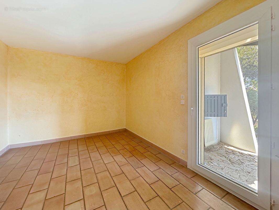 Sur les hauteurs d'aramon maison indivduelle t6 165m ² sur 886 m² - photo 11
