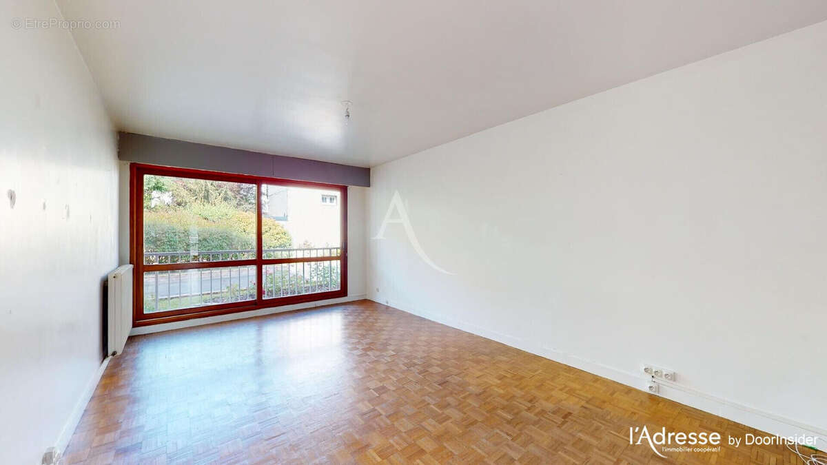 Appartement à LE PLESSIS-ROBINSON