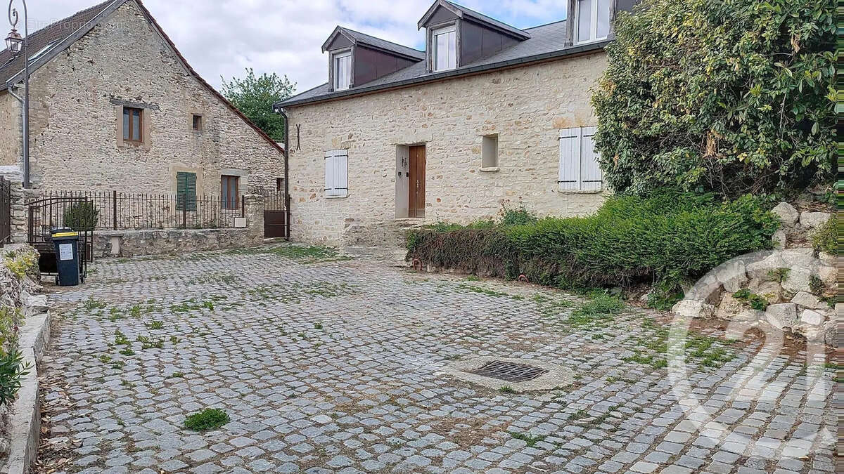 Maison à ARCIS-LE-PONSART