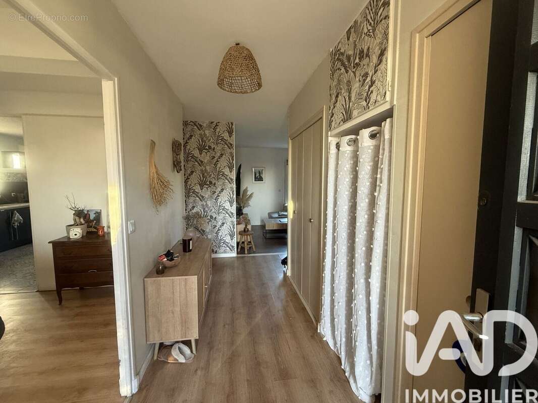 Photo 2 - Maison à SAINT-MICHEL-DE-MONTAIGNE