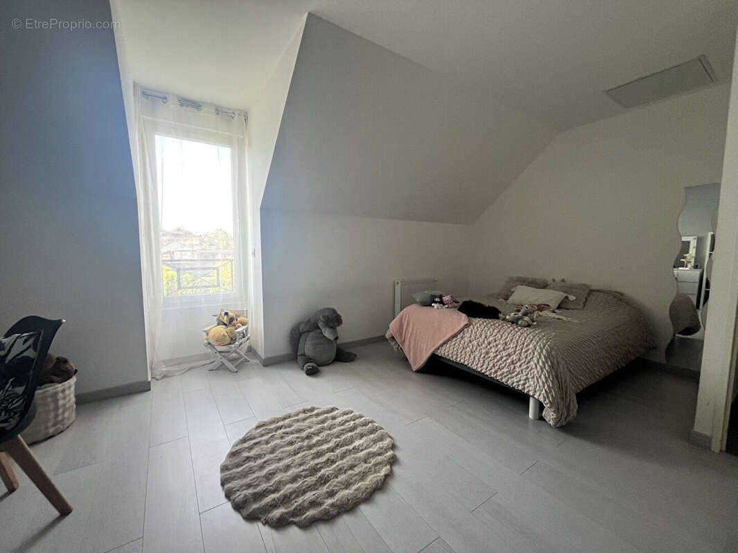 Maison à NEUILLY-EN-THELLE