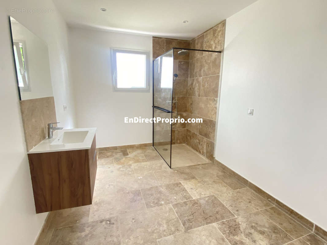 Maison à VILLEMANDEUR