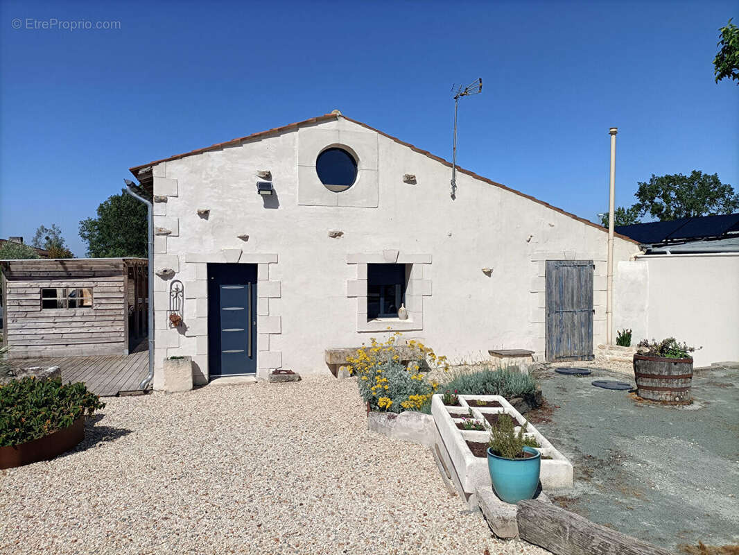 Maison Puy Du Lac - photo 13