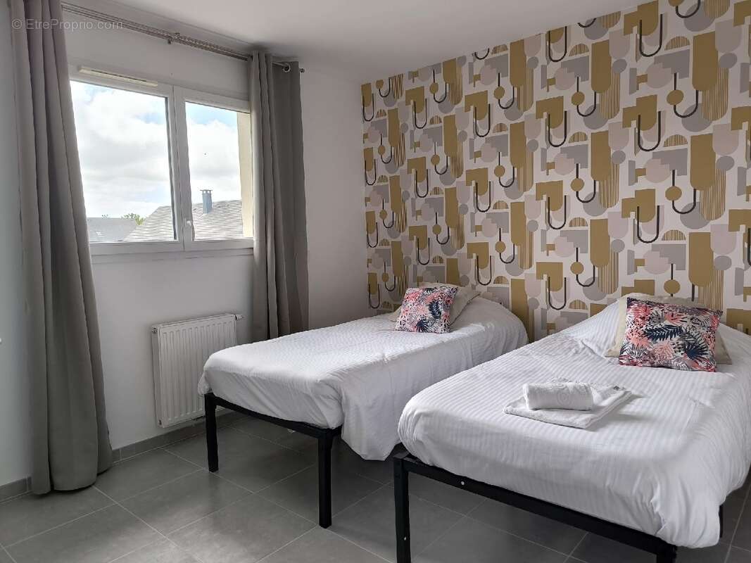 Maison à SAINT-LAURENT-SUR-MER