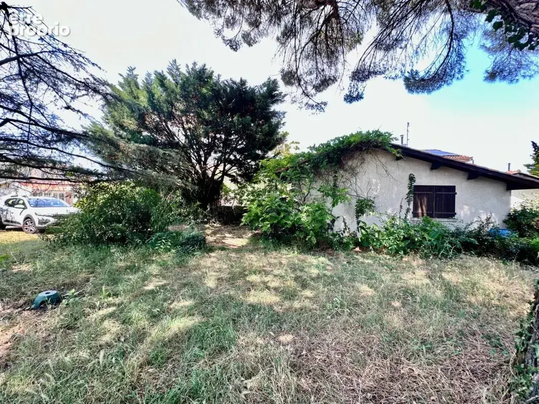 Villenave-d'Ornon – Hourcade  Maison à rénover sur grande parcelle de 1 300 m² avec garage - photo 4